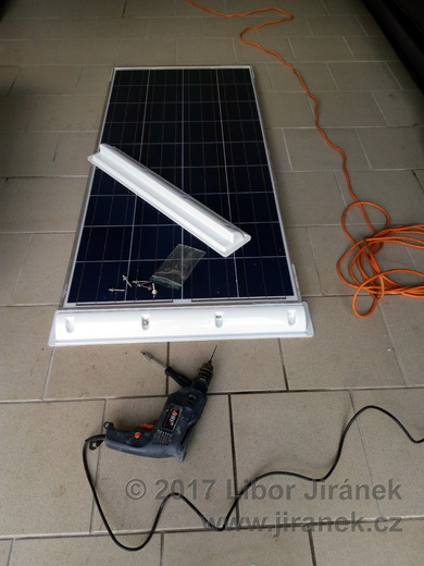 Příprava solárního panelu na instalaci