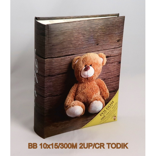 bb_10x15-300m_2up-cr_todik.jpg